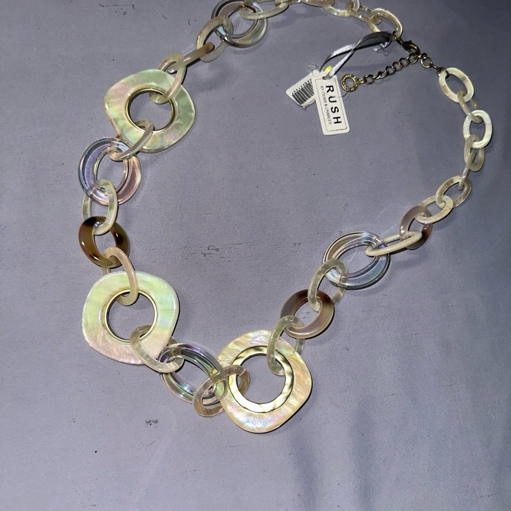 Cream Geometric Necklace With Interconnected Circles